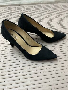 Michael Kors Black Suede Pointed Toe Kitten Heels